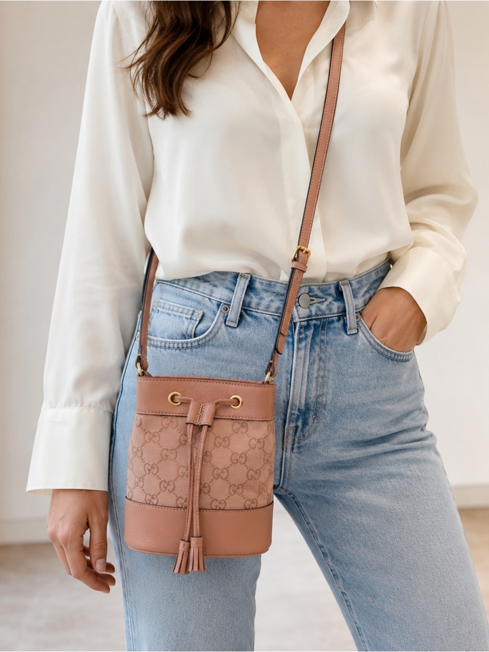NEW Gucci Dusty Pink GG Canvas Leather Drawstring BUCKET SMALL MINI Crossbody